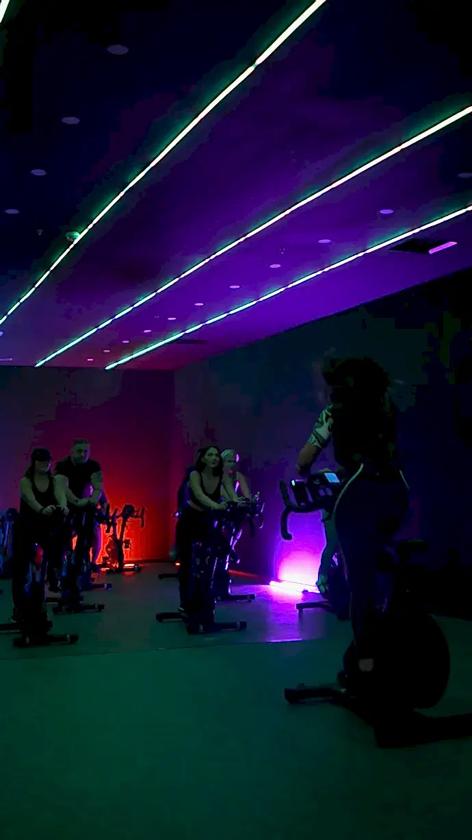 Bursa Özlüce spinning grup dersi - Hyperion Fitness